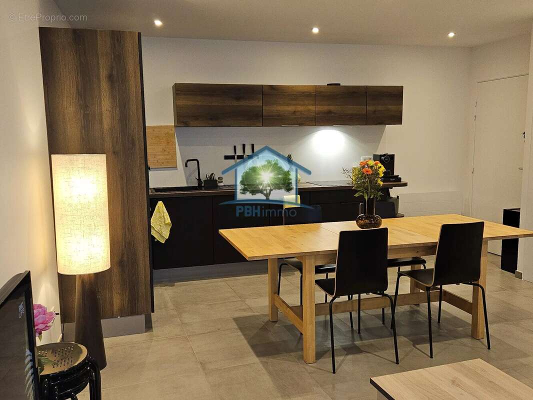 Appartement à THURINS
