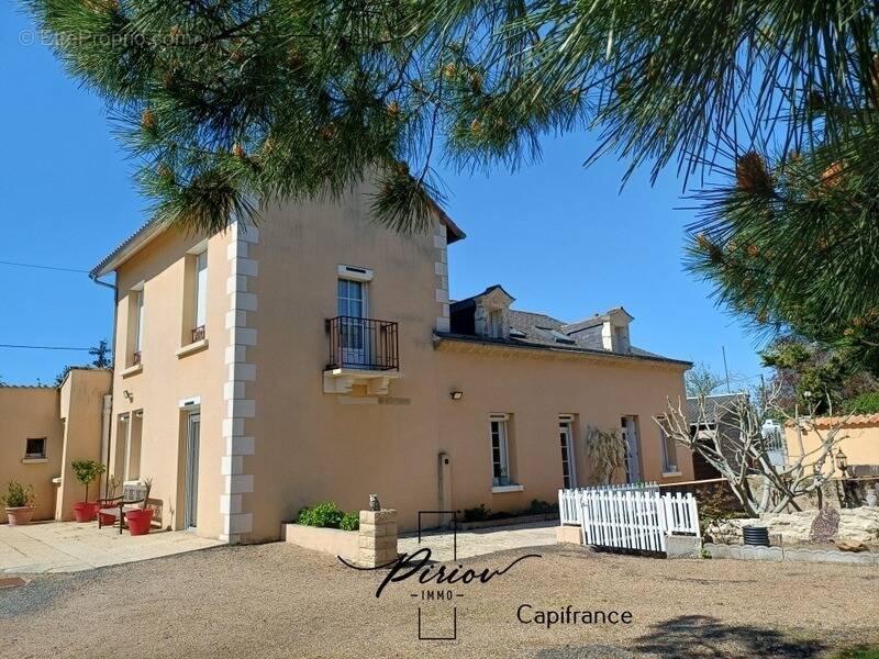 Maison à DOUE-LA-FONTAINE