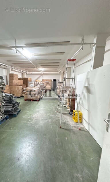 Commerce à AUBERVILLIERS