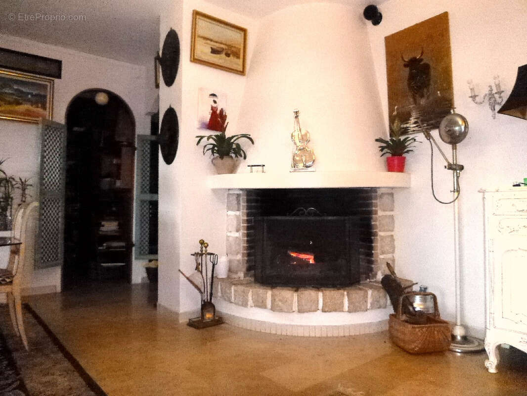 Maison à PORT-SAINT-LOUIS-DU-RHONE