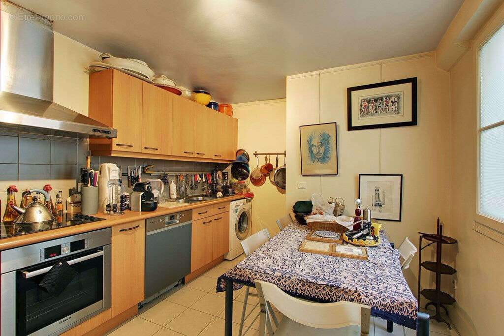 Appartement à PARIS-6E