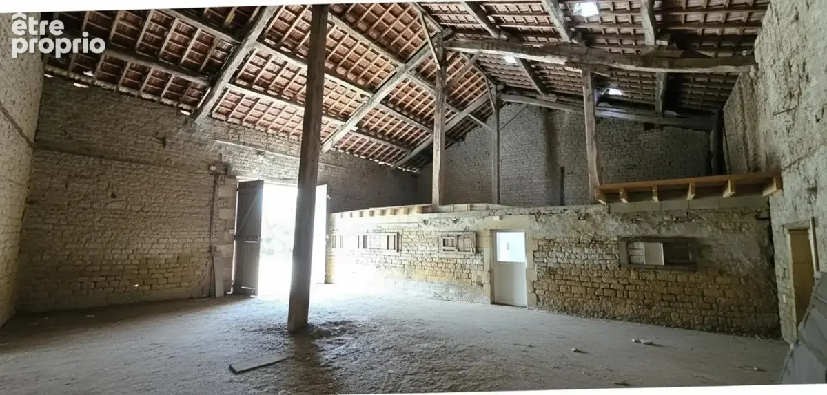 Maison familiale en pierre de 196 m² - petit failly– 4 chambres  – pièce de vie de 73 m² – près de 1 600 m² de foncier – grange  - photo 15