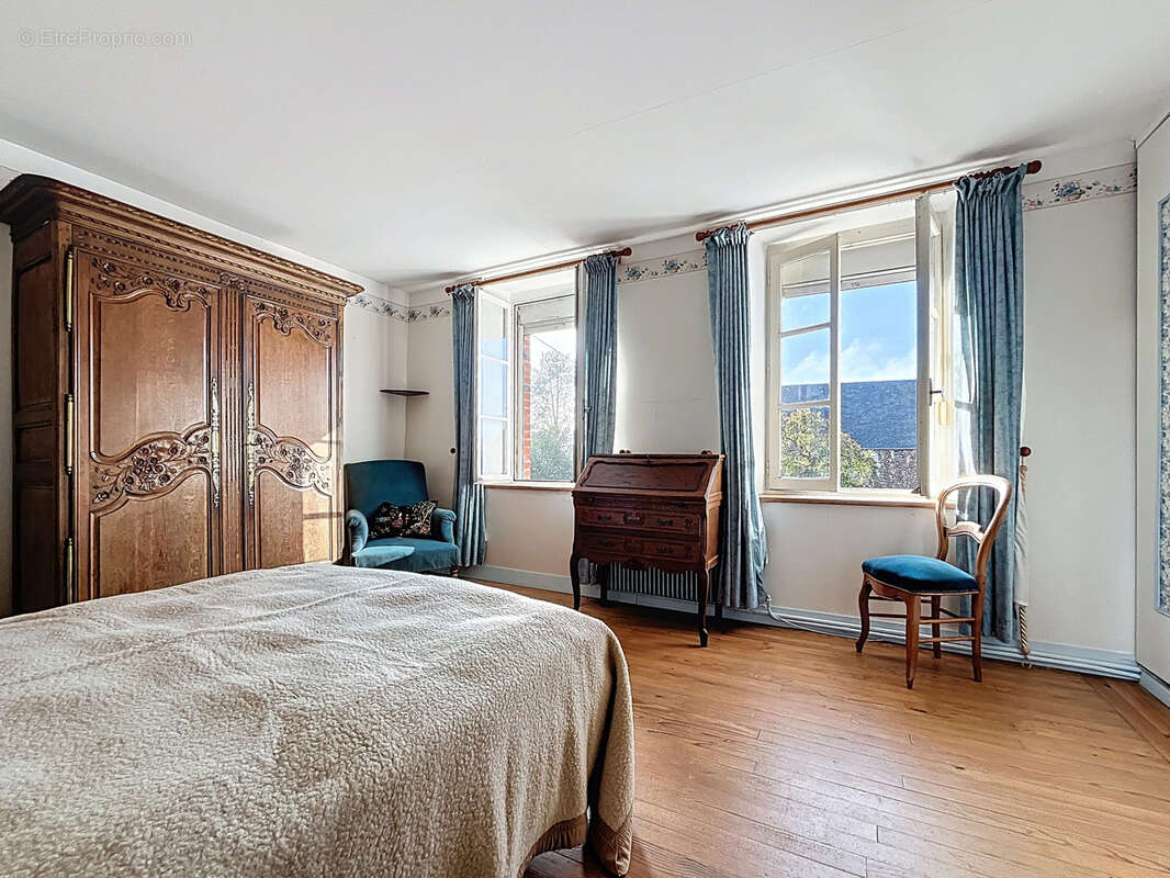 Maison à SAINT-JEAN-DE-SAVIGNY