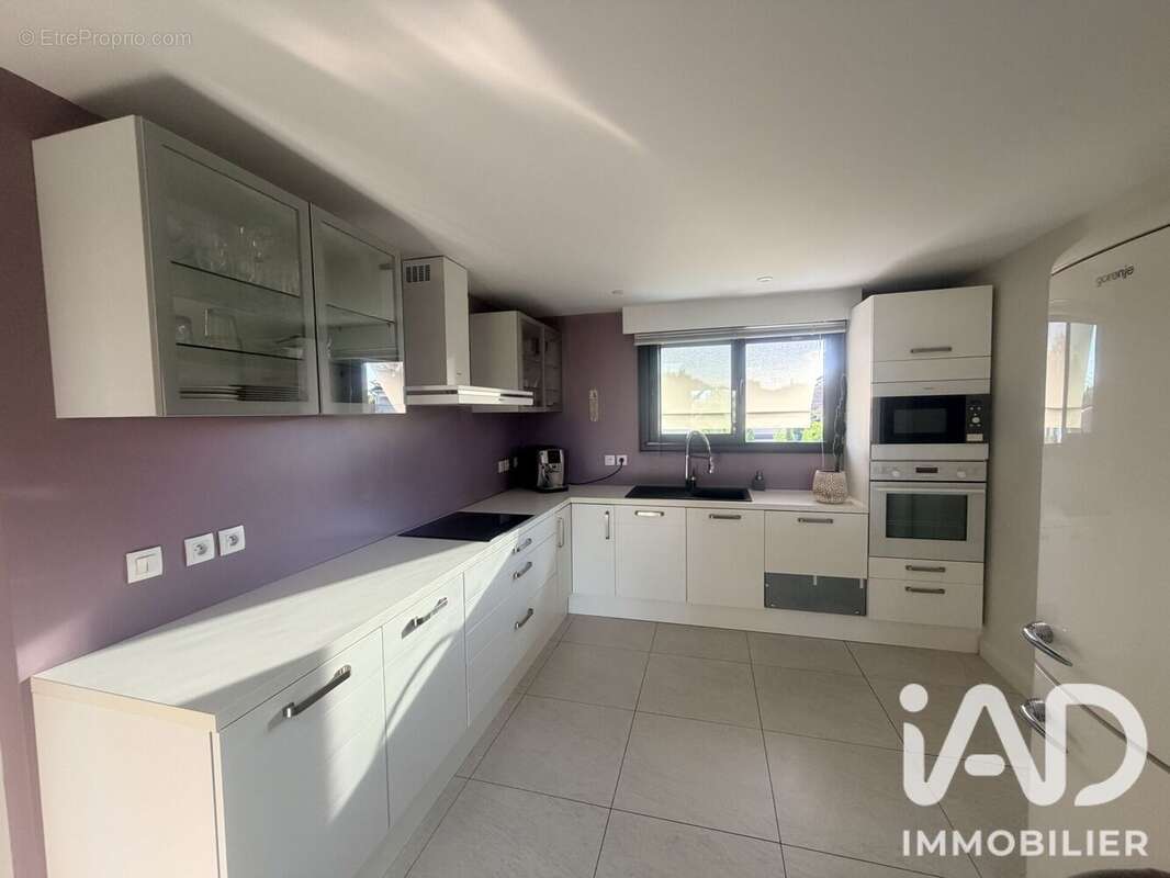 Maison 130 m² à Merignac  - photo 3