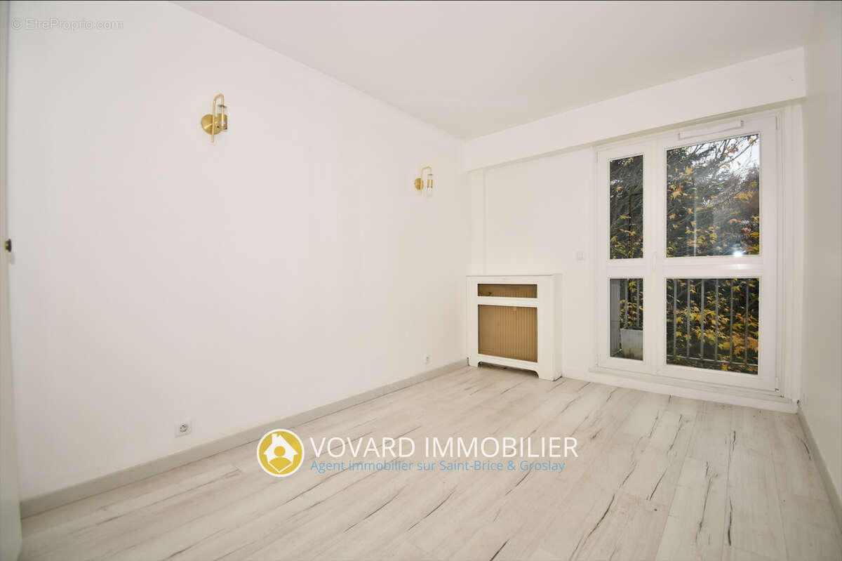 Appartement avec de beaux volumes dans résidence recherchée - photo 5