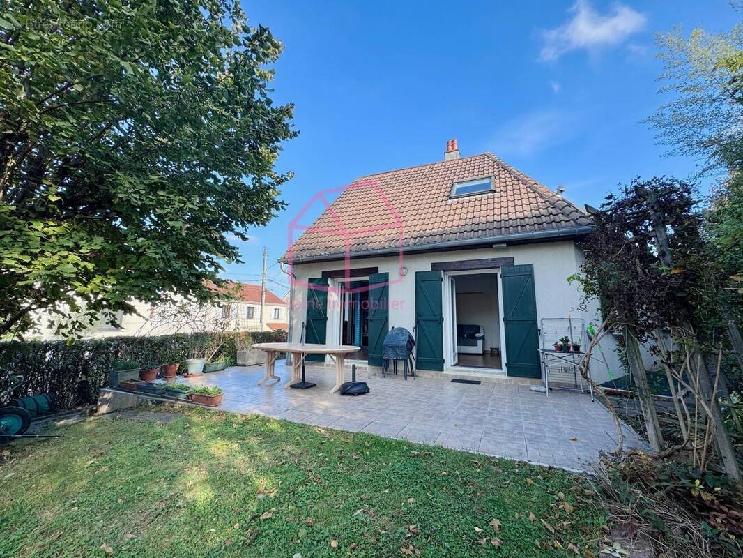 Maison à L&#039;HAY-LES-ROSES