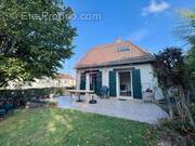 Maison à L&#039;HAY-LES-ROSES