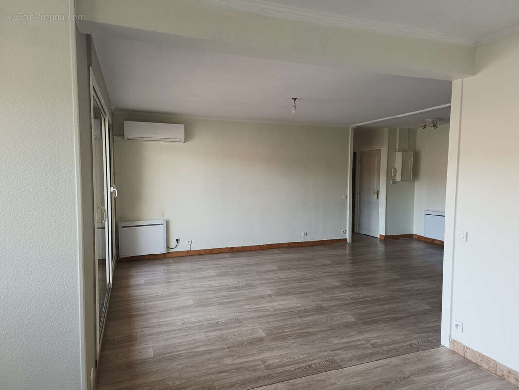 Appartement à LE PEAGE-DE-ROUSSILLON