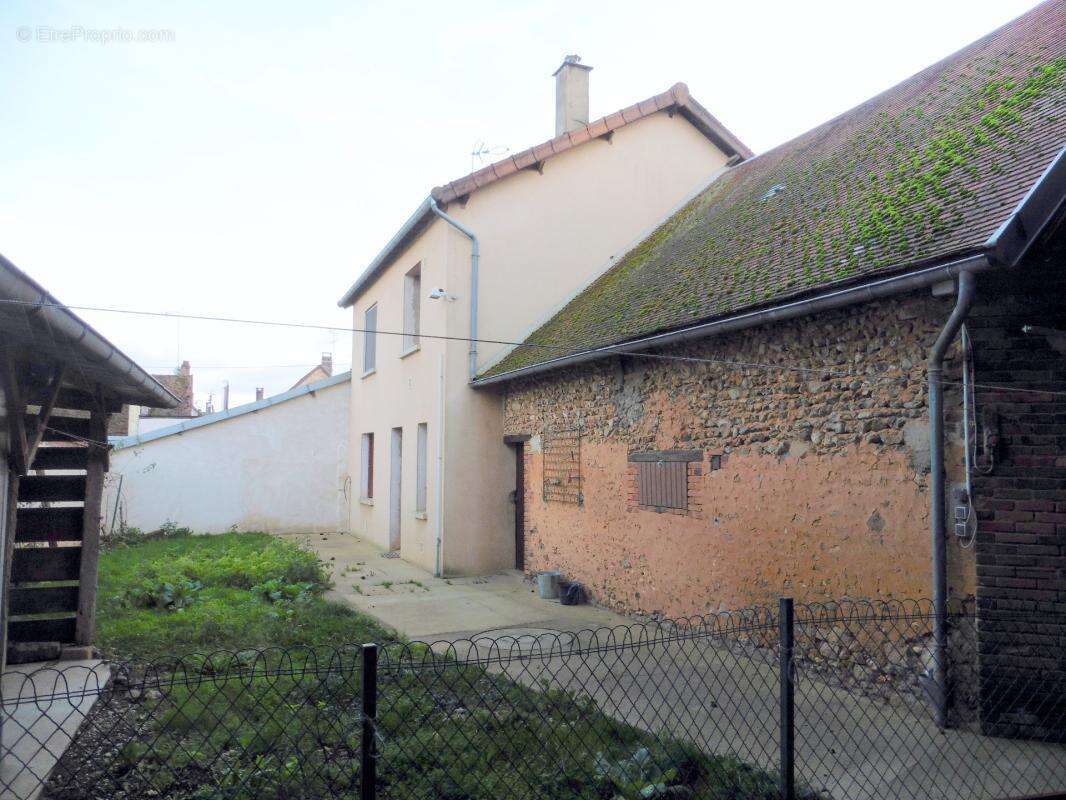 Maison 96 m² à Cerisiers  - photo 14