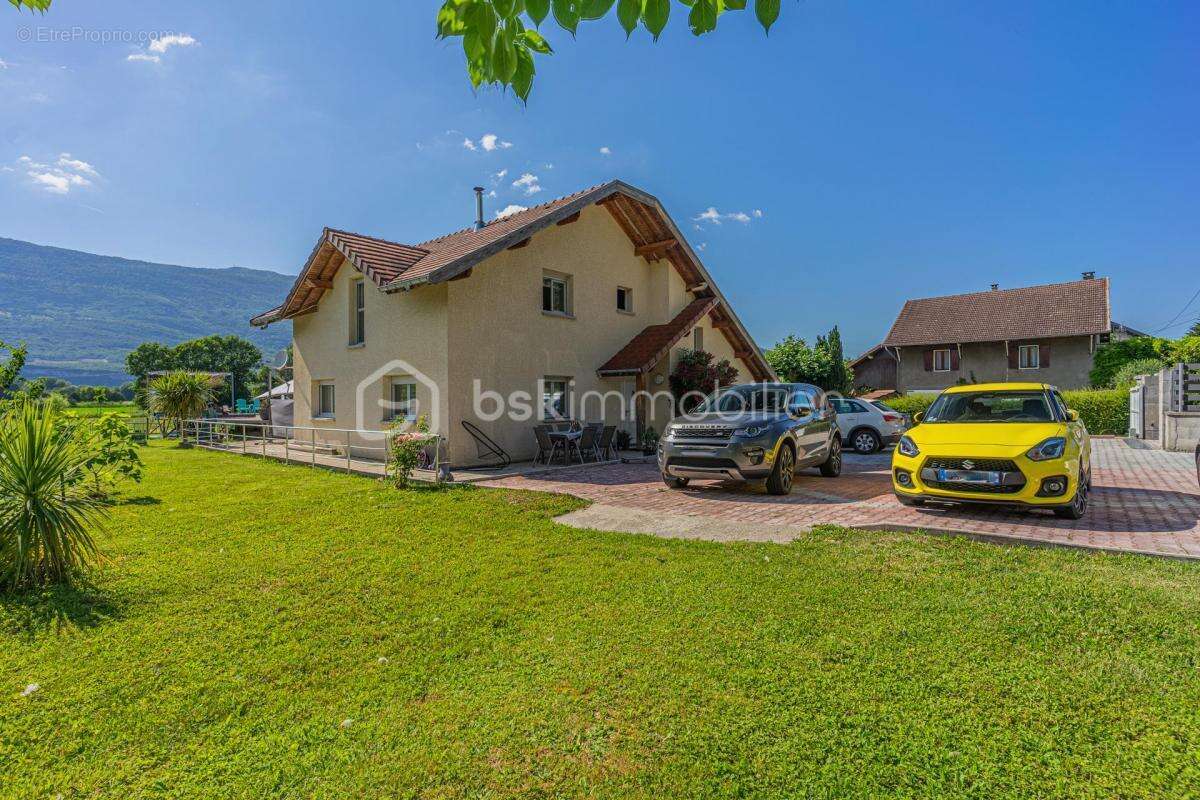 Maison à SERRIERES-EN-CHAUTAGNE