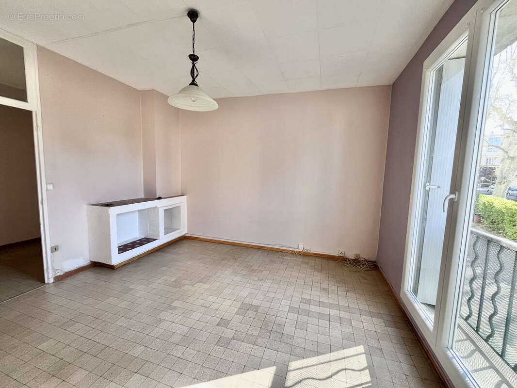 Aix en Provence, centre-ville à pied, appartement de 68m2 avec parking collectif. - photo 2