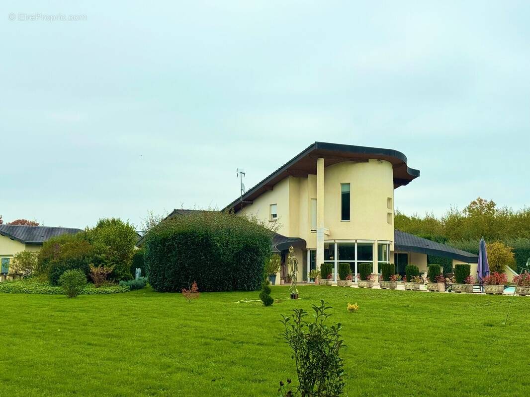 Maison à BOURG-EN-BRESSE