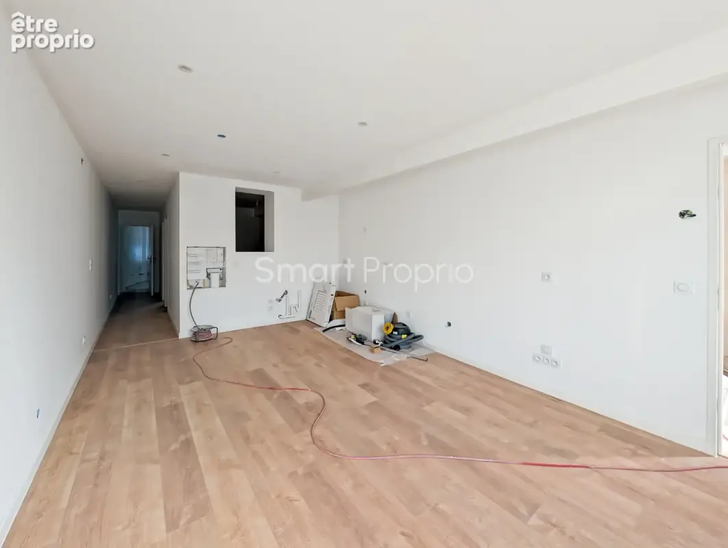 33000 bordeaux   saint-bruno    appartement de 48,65 m2 avec chambre, bureau et cour de 6,79 m2 - photo 5