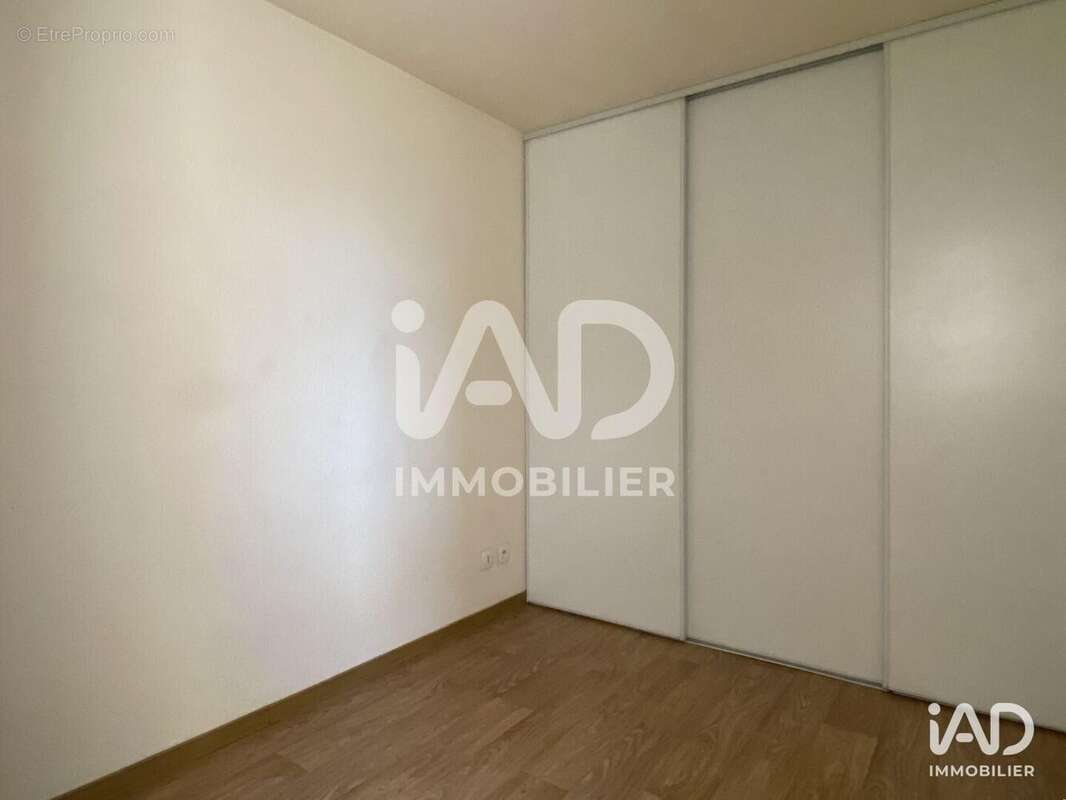 Photo 9 - Commerce à CASTELGINEST