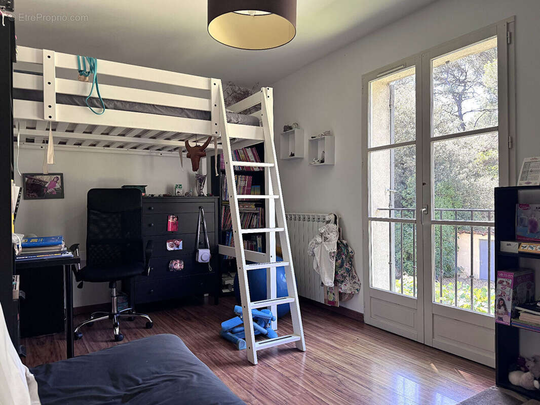 Maison à VILLENEUVE-LES-AVIGNON