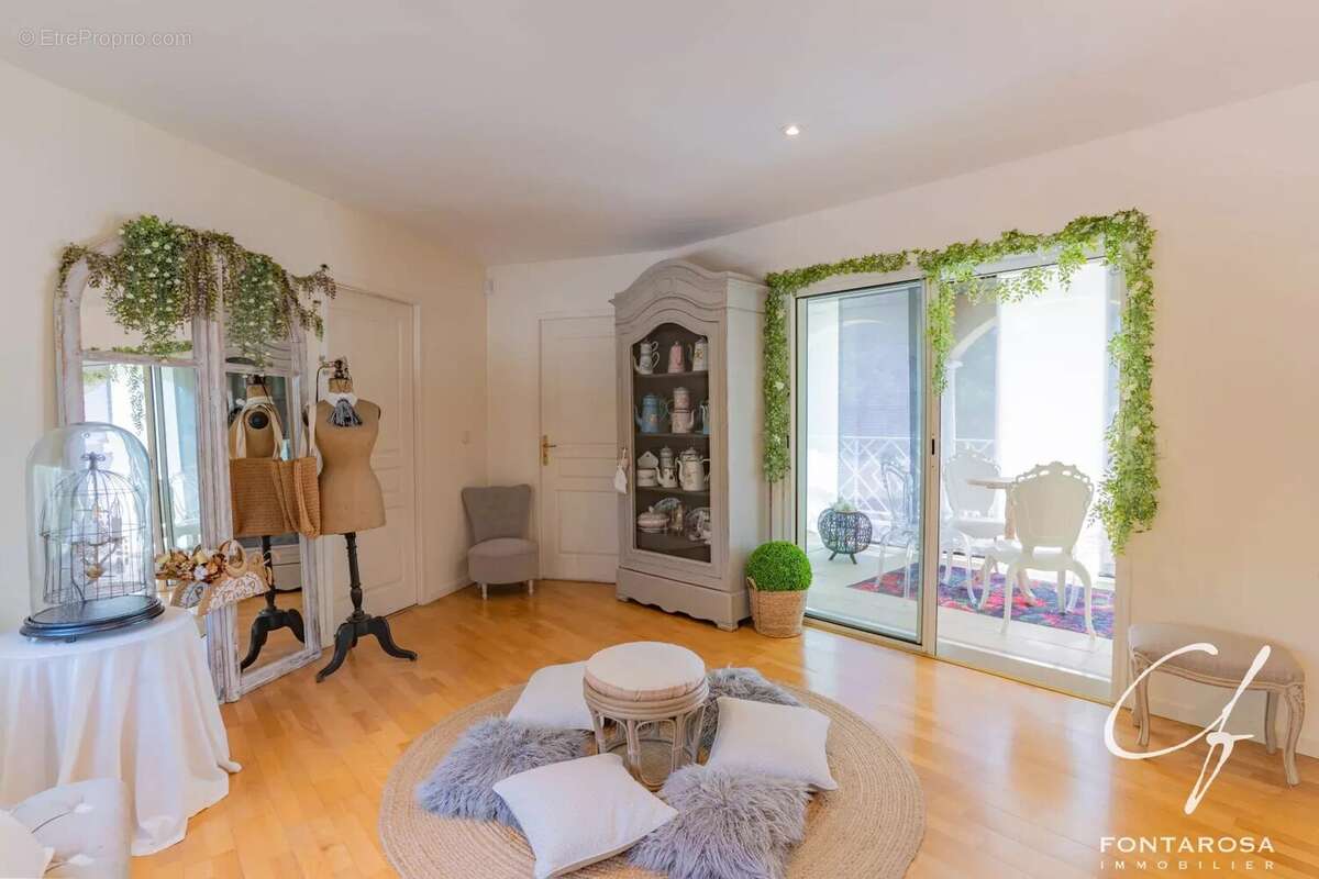Maison à SAINT-RAPHAEL