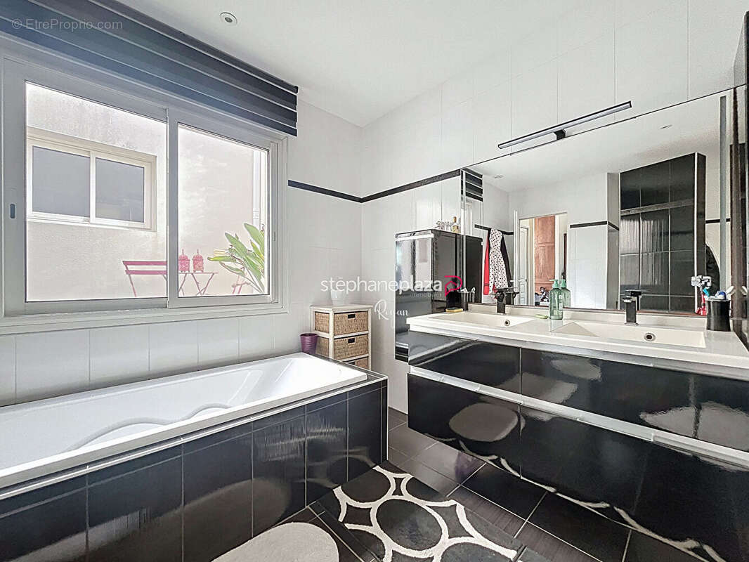 Maison à SAINT-GEORGES-DE-DIDONNE