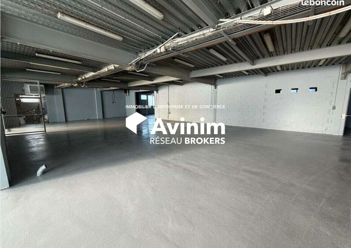 Commerce 870 m² à Juilly  - photo 5
