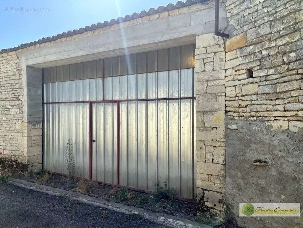 Maison 76 m² à Les Gours  - photo 14