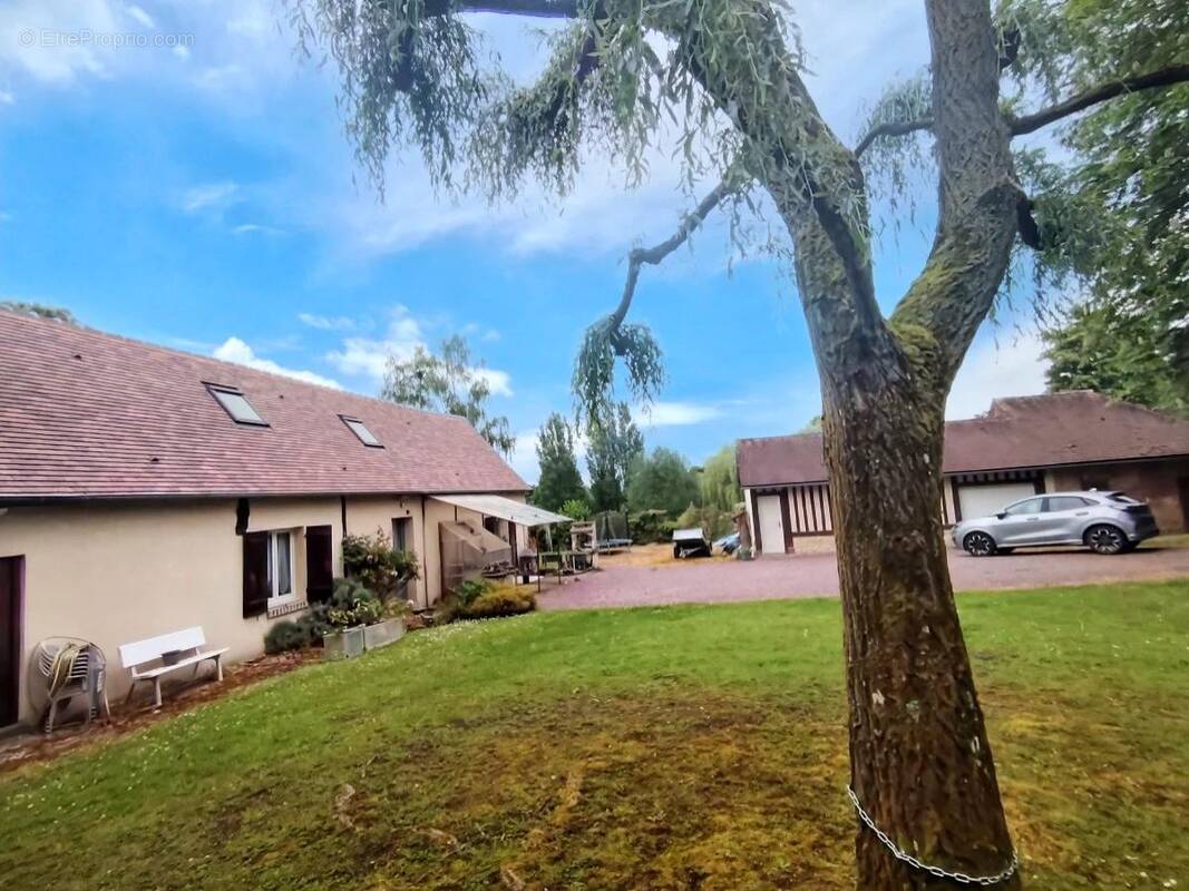 Maison à VIEUX-PONT-EN-AUGE
