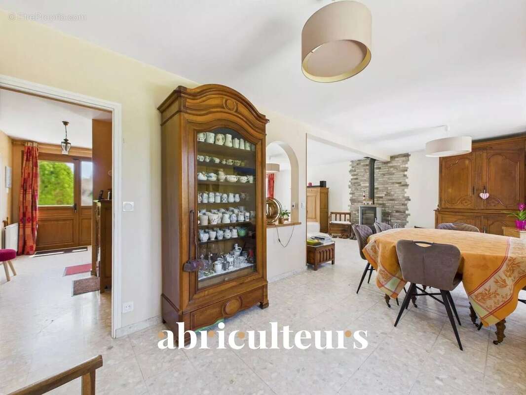 Maison à COURDIMANCHE