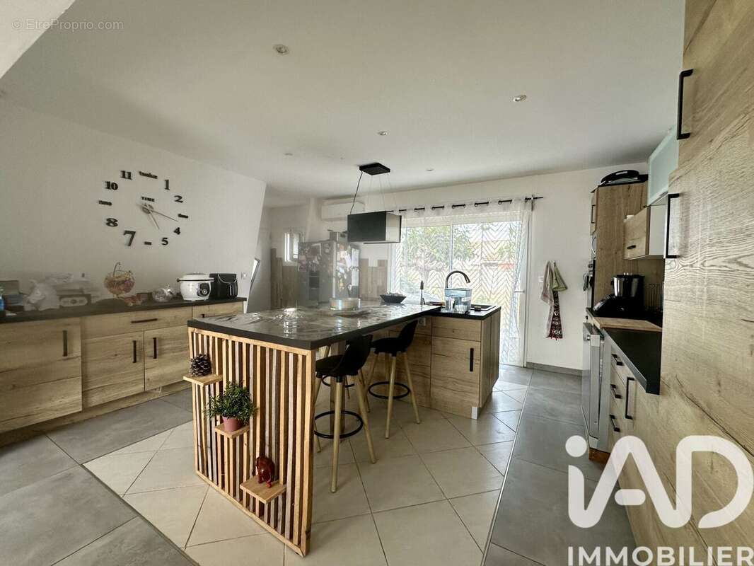 Photo 3 - Maison à LEZIGNAN-LA-CEBE