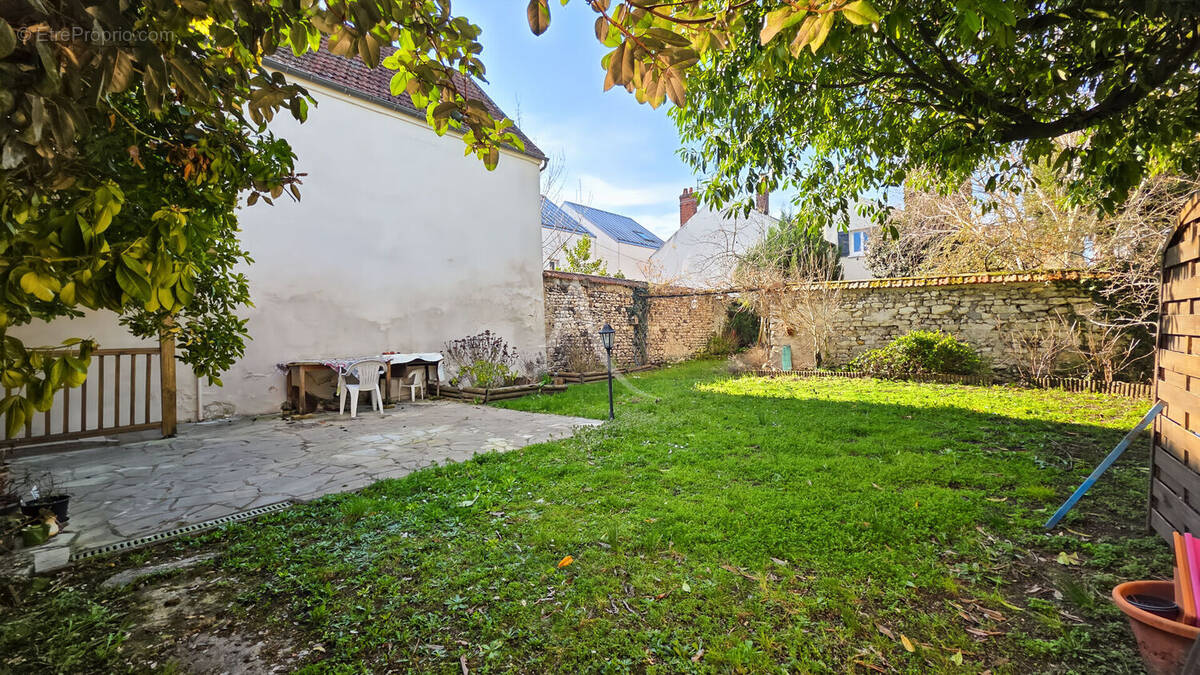 Maison à MANTES-LA-VILLE