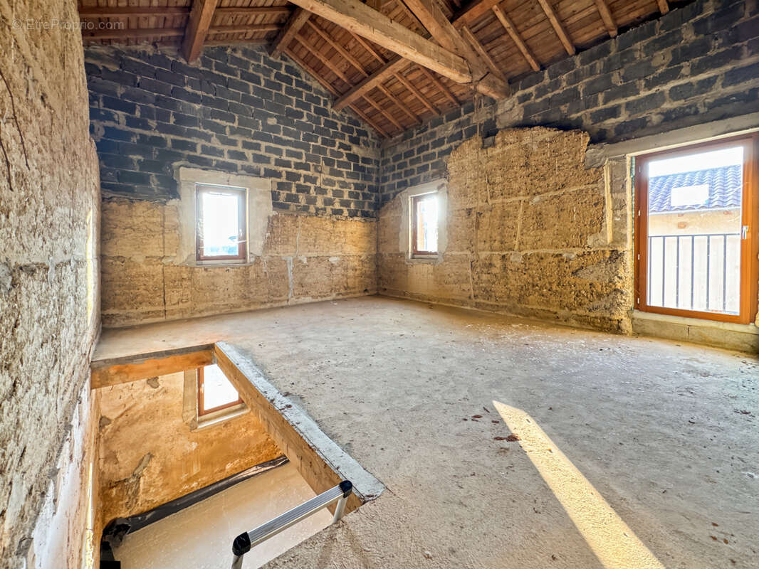 Maison à SAINTE-EUPHEMIE