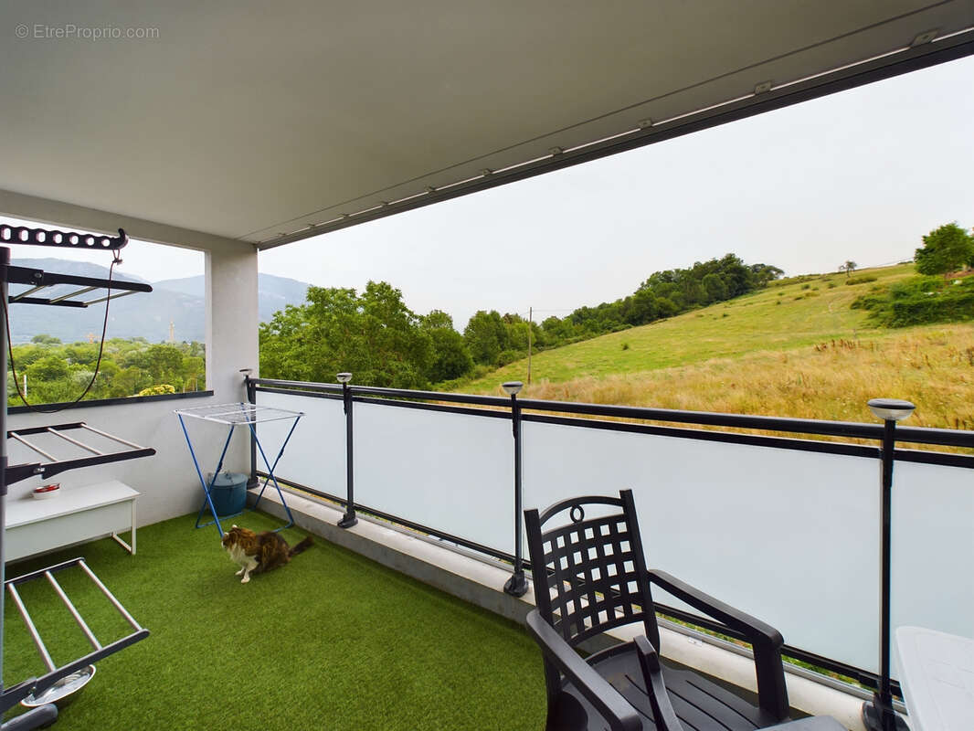 T4 récent de 76 m2 avec balcon, cave et vue dégagée   La Ravoire - photo 2