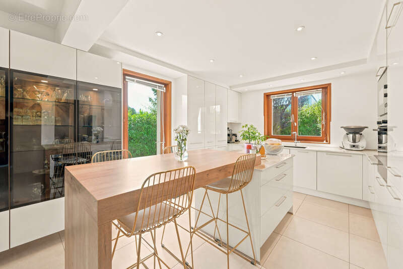 Maison à vendre 7 pièces PREVESSIN MOENS (01) - photo 9