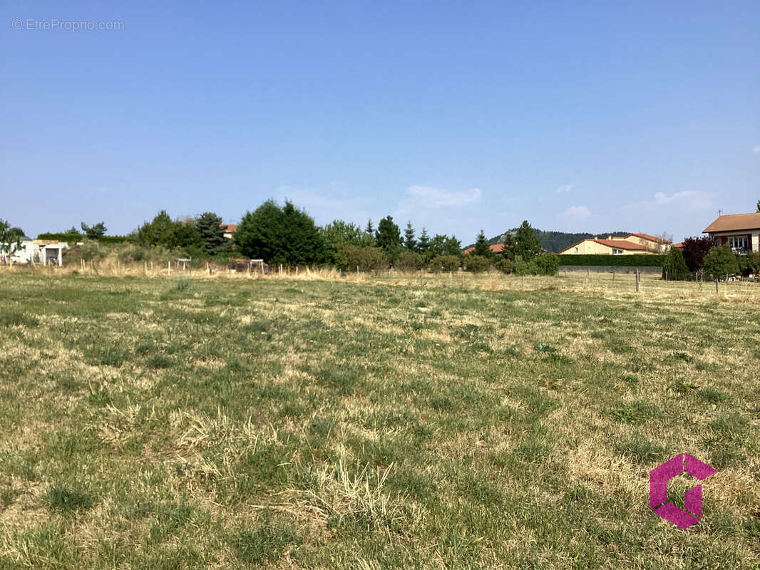 En exclusivité ! Terrain env 1700m2 au coeur de la campagne - photo 7