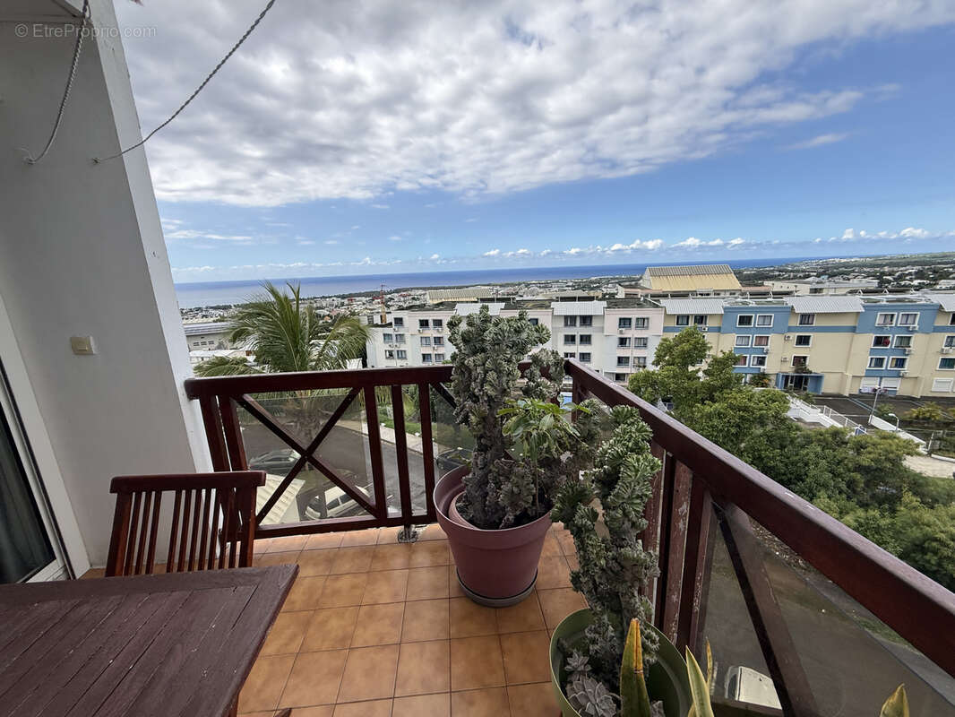 Appartement à SAINT-DENIS