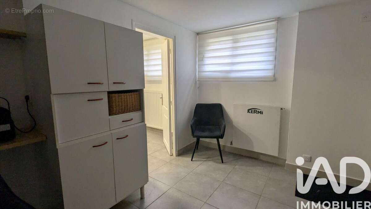 Photo 2 - Appartement à CHEVILLY-LARUE