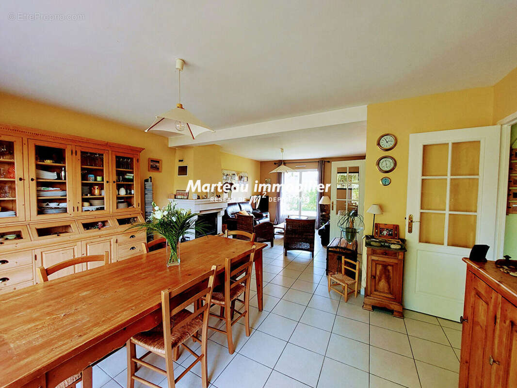 Maison à YVRE-L&#039;EVEQUE