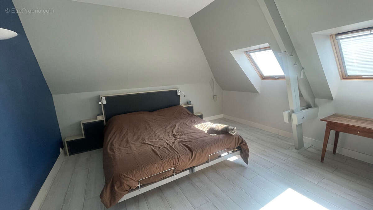 Maison à SAINT-CYR-SUR-LOIRE