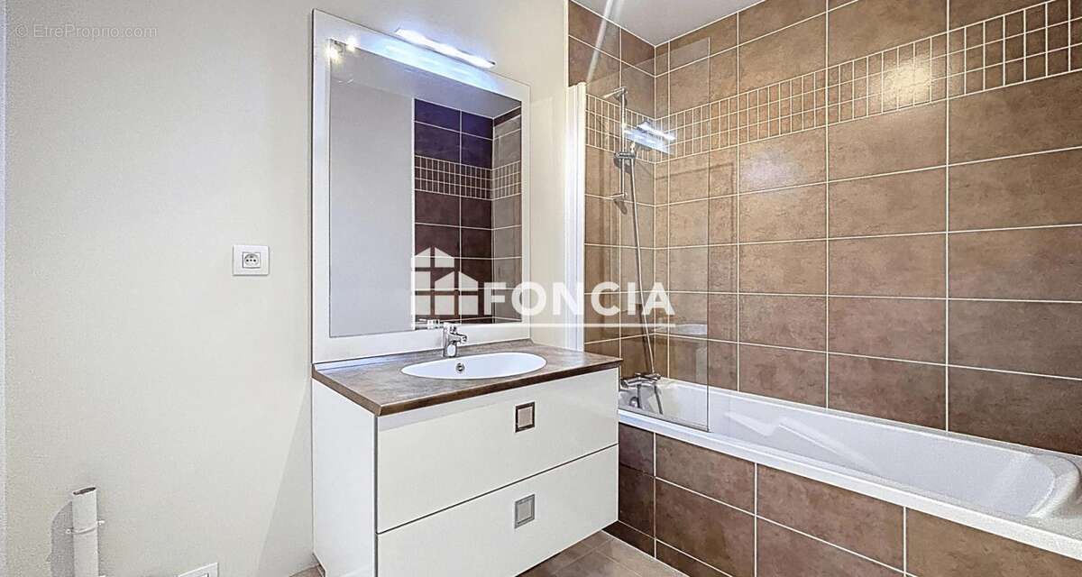 FONCIA CAEN - Spacieux T5 de 107m² avec 30m² de balcons - photo 8