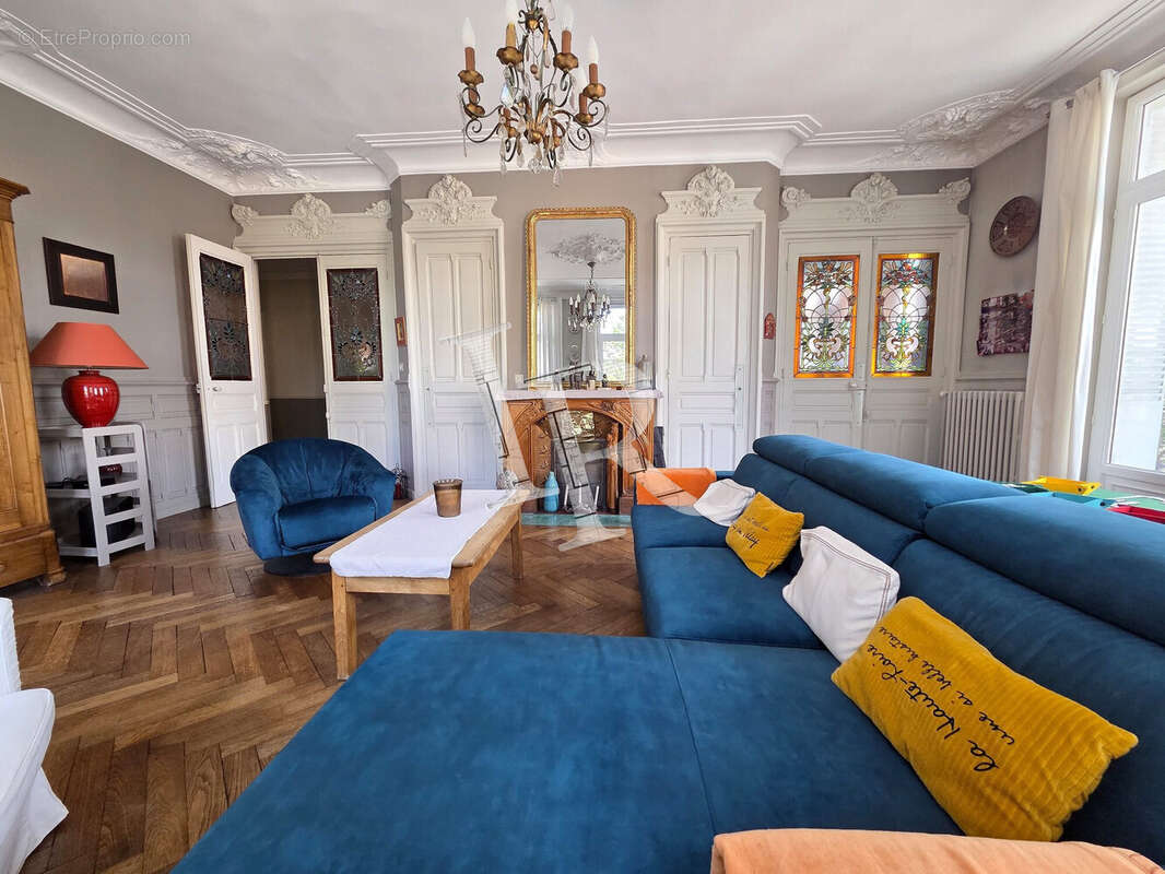 Appartement 357 m² à Le Puy-En-Velay  - photo 5
