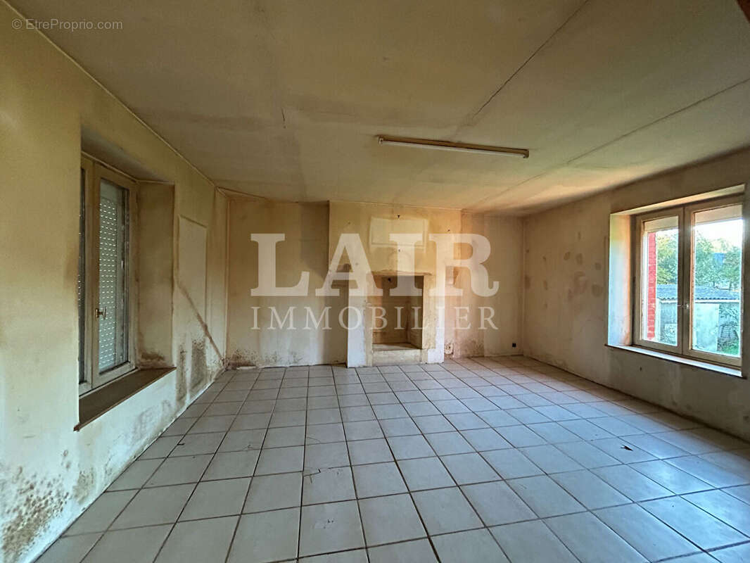 Maison à SAINTE-HONORINE-LA-CHARDONNE