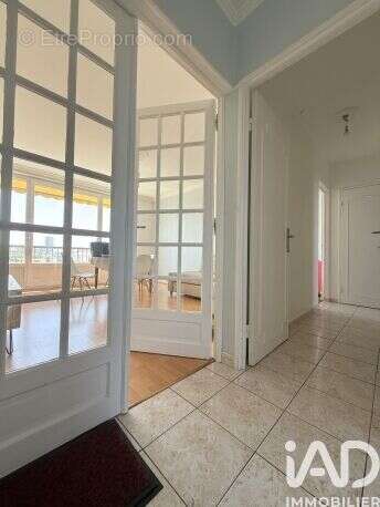 Photo 5 - Appartement à EPINAY-SUR-SEINE