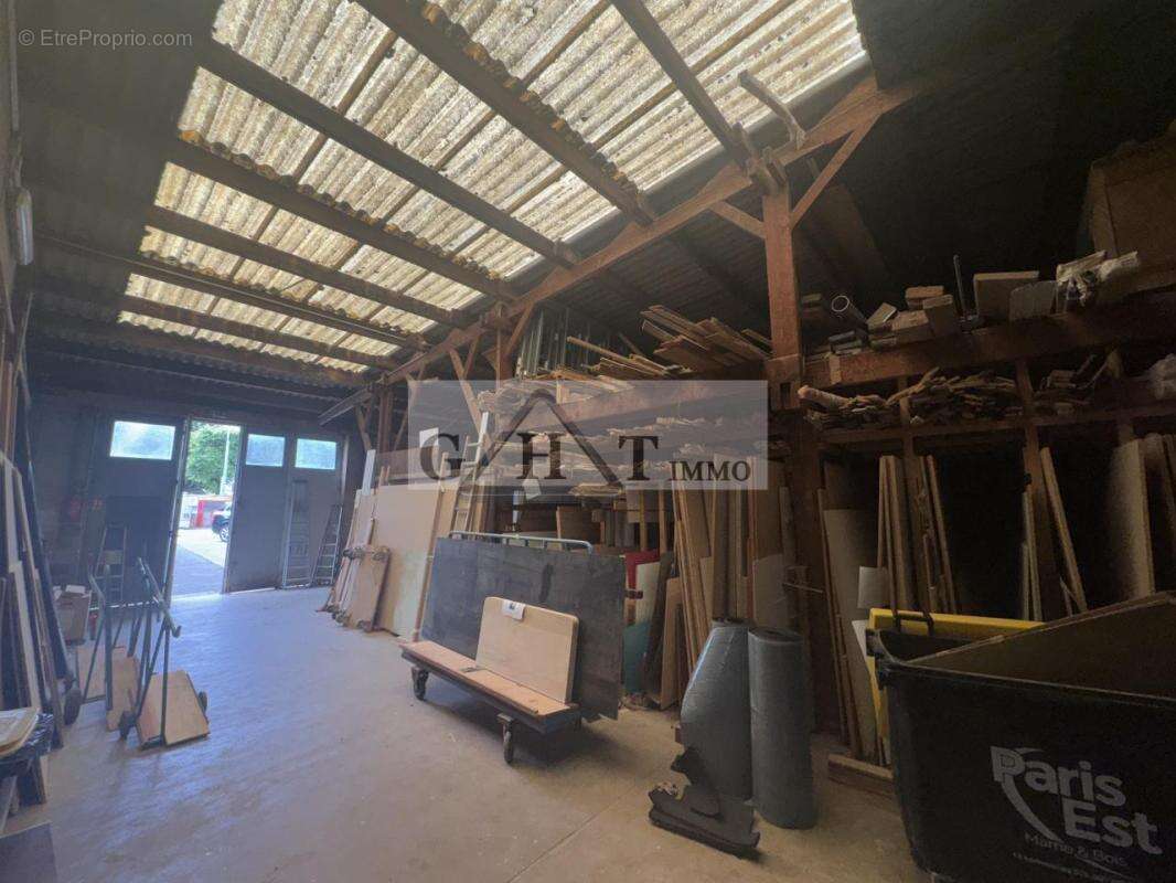 A vendre 650m2 d'entrepot - bureaux à Champigny-Sur-Marne - photo 3