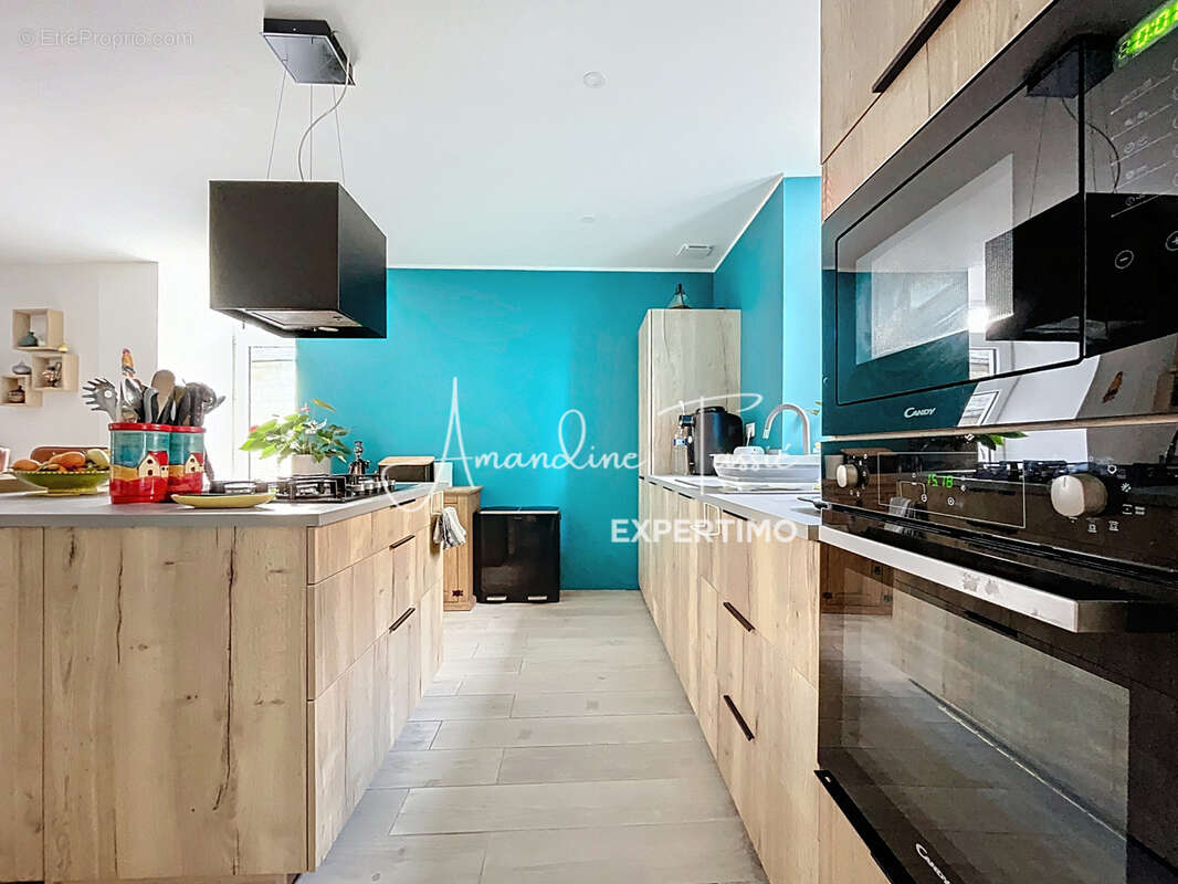 Appartement à COMPEYRE