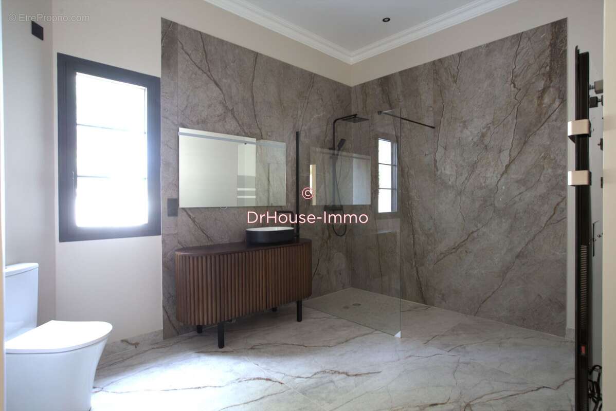 Maison à SAINT-SULPICE-ET-CAMEYRAC