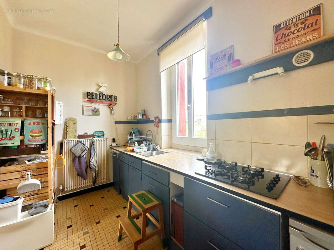 Maison à LIVINHAC-LE-HAUT