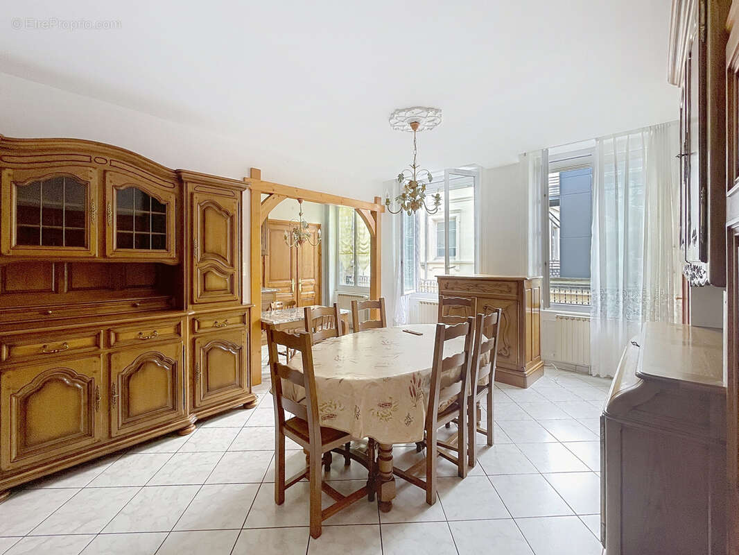 Appartement à SAINT-ETIENNE