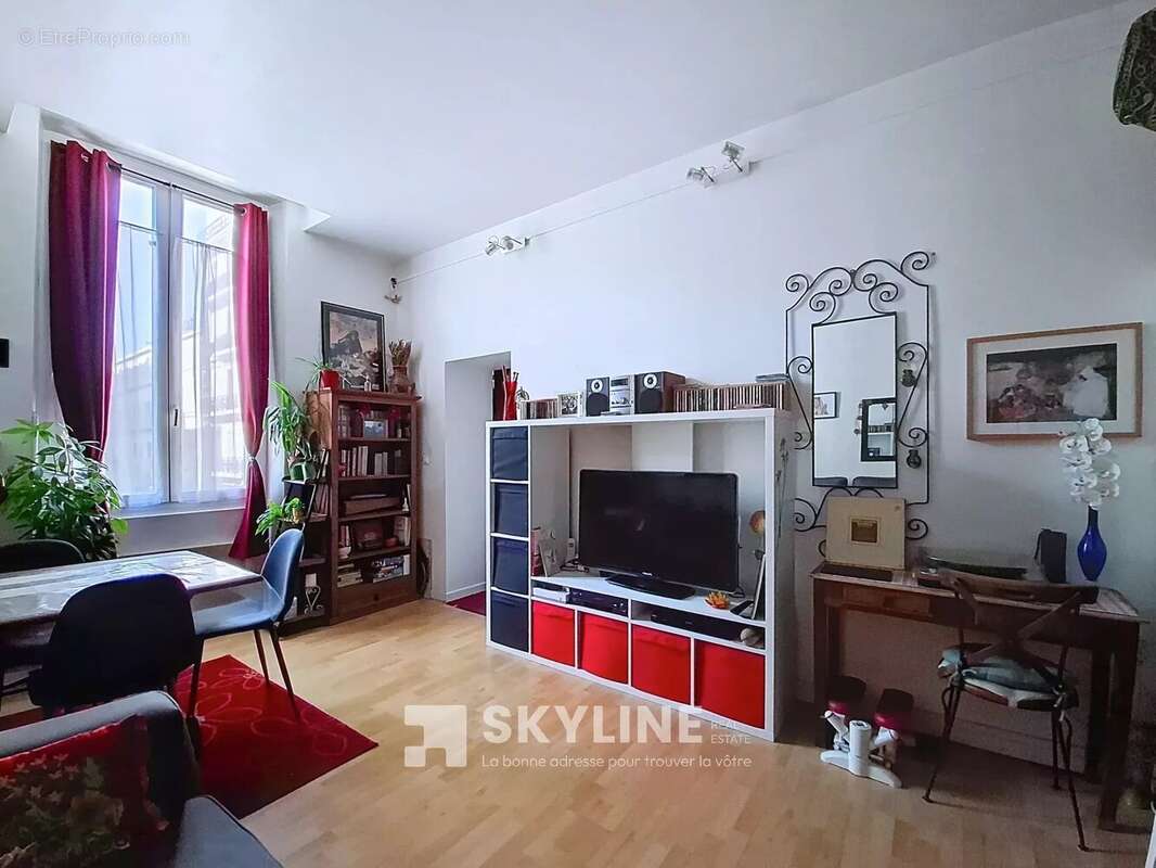 Appartement à MARSEILLE-6E