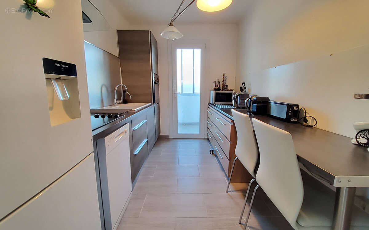 Appartement à CUERS