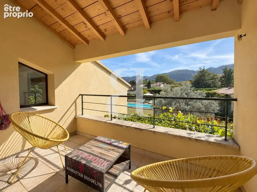 Maison 6 pièces 192 m² à vendre à Maubec (84660) - photo 8