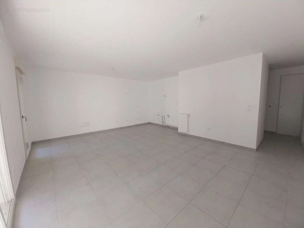 Appartement à COGNIN-LES-GORGES