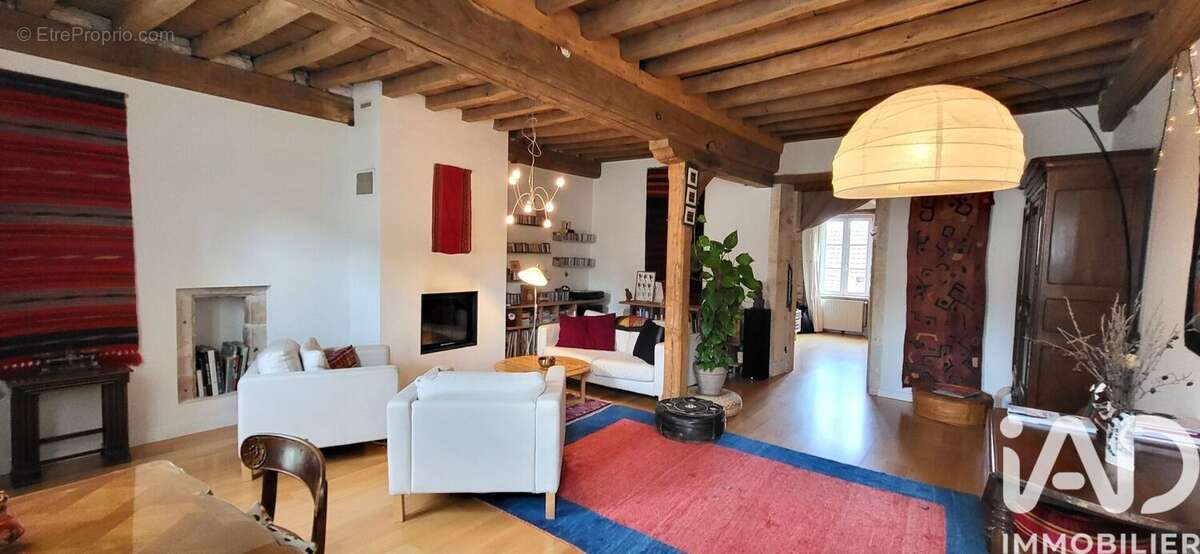 Maison 346 m² à Saint-Martin-Sous-Montaigu  - photo 3