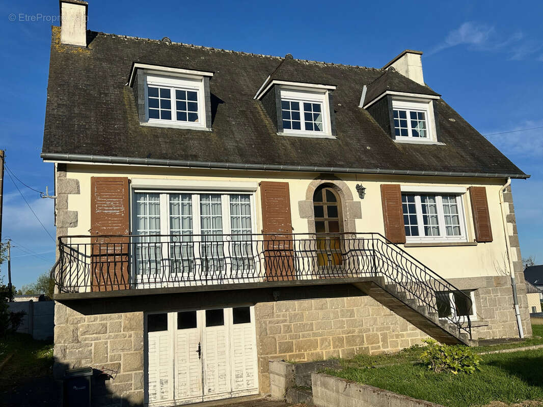 Maison à MATIGNON